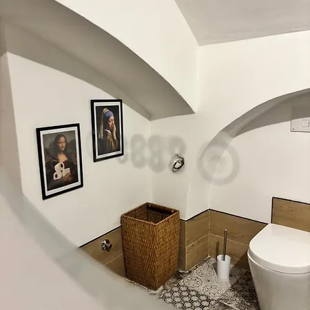 La Nicchia, Romantic In Historic Manduria